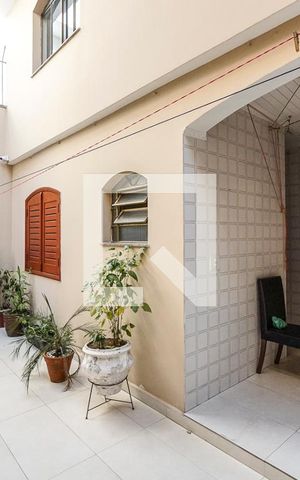 Casa para alugar com 226m², 3 quartos e 2 vagas Casa para alugar com 226m², 3 quartos e 2 vagasQuintal