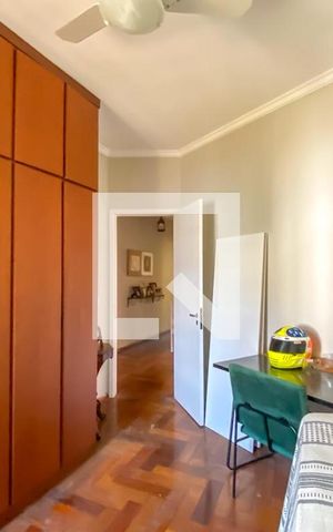 Casa à venda com 240m², 4 quartos e 2 vagas Casa à venda com 240m², 4 quartos e 2 vagasQuarto 1