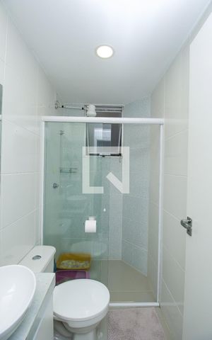 Apartamento à venda com 65m², 2 quartos e 1 vaga Apartamento à venda com 65m², 2 quartos e 1 vagaBanheiro