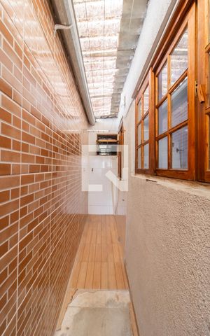 Casa à venda com 60m², 1 quarto e sem vaga Casa à venda com 60m², 1 quarto e sem vagaCorredor