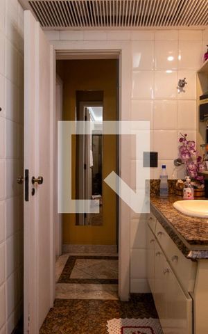 Apartamento à venda com 135m², 3 quartos e 1 vaga Apartamento à venda com 135m², 3 quartos e 1 vagaBanheiro Social