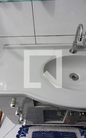 Casa à venda com 215m², 3 quartos e 2 vagasQuarto 2 - Suíte Banheiro