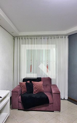 Casa à venda com 215m², 3 quartos e 2 vagasSala