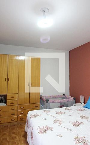 Casa à venda com 215m², 3 quartos e 2 vagasQuarto 1 - Suíte