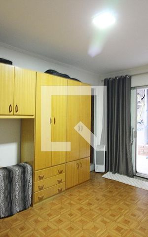 Casa à venda com 215m², 3 quartos e 2 vagasQuarto 2 - Suíte