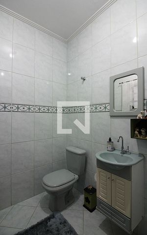 Casa à venda com 215m², 3 quartos e 2 vagasLavabo