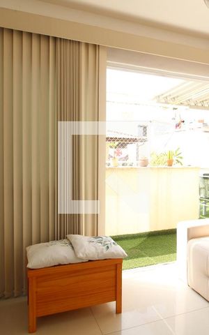 Apartamento à venda com 180m², 3 quartos e 2 vagasQuarto 2
