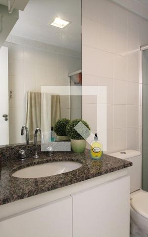Apartamento à venda com 180m², 3 quartos e 2 vagas Apartamento à venda com 180m², 3 quartos e 2 vagasBanheiro Social 2