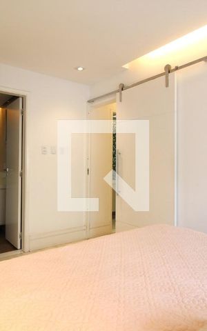 Apartamento à venda com 180m², 3 quartos e 2 vagas Apartamento à venda com 180m², 3 quartos e 2 vagasQuarto 3 - Suíte