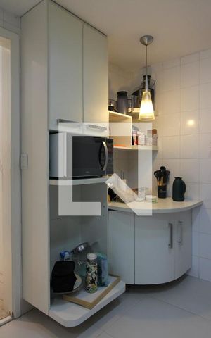 Apartamento à venda com 180m², 3 quartos e 2 vagasCozinha
