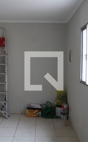 Casa para alugar com 62m², 2 quartos e 1 vagaSala 