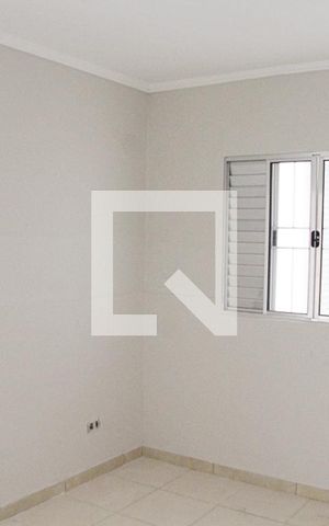 Casa para alugar com 62m², 2 quartos e 1 vagaQuarto 02