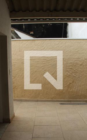 Casa para alugar com 62m², 2 quartos e 1 vagaÁrea de Serviço