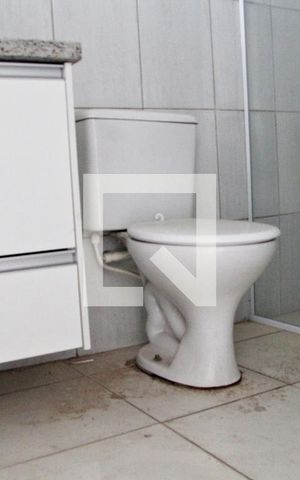 Casa para alugar com 62m², 2 quartos e 1 vagaBanheiro 