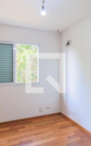 Casa de condomínio para alugar com 227m², 4 quartos e 4 vagas Casa de condomínio para alugar com 227m², 4 quartos e 4 vagasSuíte 3