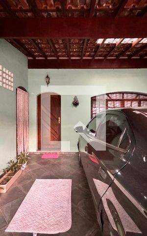 Casa à venda com 150m², 3 quartos e 2 vagas Casa à venda com 150m², 3 quartos e 2 vagasGaragem
