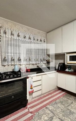 Casa à venda com 150m², 3 quartos e 2 vagas Casa à venda com 150m², 3 quartos e 2 vagasCozinha