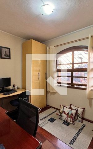 Casa à venda com 150m², 3 quartos e 2 vagas Casa à venda com 150m², 3 quartos e 2 vagasQuarto 2