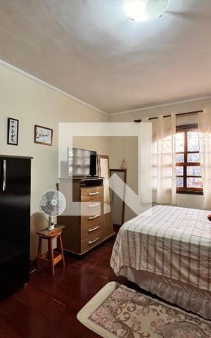 Casa à venda com 150m², 3 quartos e 2 vagas Casa à venda com 150m², 3 quartos e 2 vagasQuarto 1