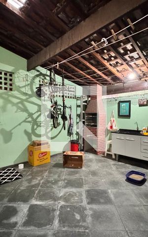 Casa à venda com 150m², 3 quartos e 2 vagas Casa à venda com 150m², 3 quartos e 2 vagasLavanderia