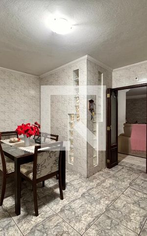 Casa à venda com 150m², 3 quartos e 2 vagas Casa à venda com 150m², 3 quartos e 2 vagasCozinha