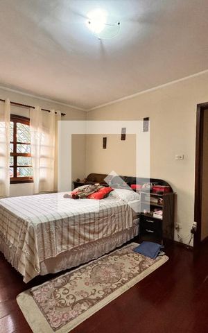 Casa à venda com 150m², 3 quartos e 2 vagas Casa à venda com 150m², 3 quartos e 2 vagasQuarto 1