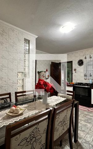 Casa à venda com 150m², 3 quartos e 2 vagas Casa à venda com 150m², 3 quartos e 2 vagasCozinha