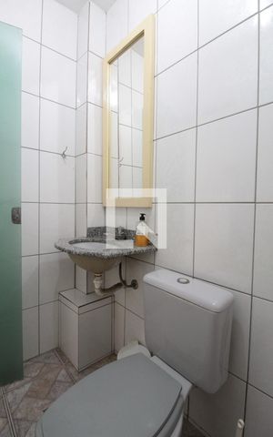 Casa à venda com 240m², 3 quartos e 2 vagasBanheiro Social 2
