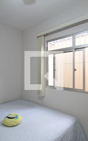 Casa à venda com 240m², 3 quartos e 2 vagasQuarto 2