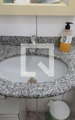 Casa à venda com 240m², 3 quartos e 2 vagasBanheiro Social 2