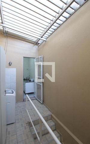 Casa à venda com 240m², 3 quartos e 2 vagasÁrea de Serviço