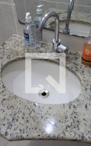 Casa à venda com 240m², 3 quartos e 2 vagasBanheiro Social