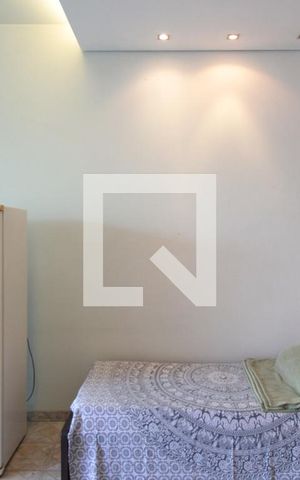 Casa à venda com 240m², 3 quartos e 2 vagasSala de TV
