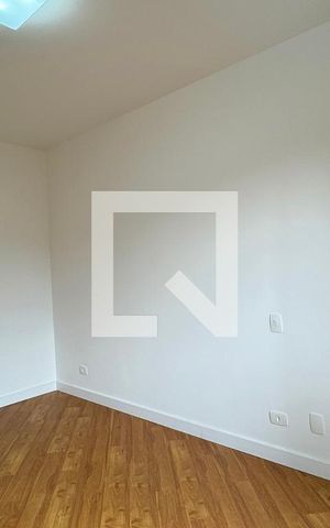 Casa de condomínio para alugar com 450m², 4 quartos e 6 vagasSuíte 1
