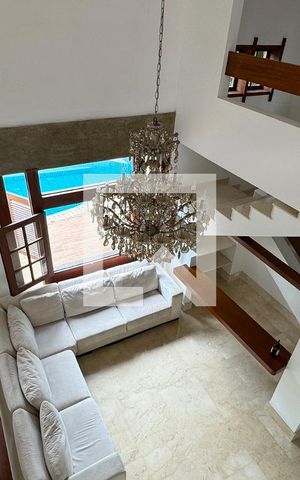 Casa de condomínio para alugar com 450m², 4 quartos e 6 vagasvista da Sala de TV