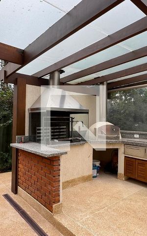 Casa de condomínio para alugar com 450m², 4 quartos e 6 vagasChurrasqueira