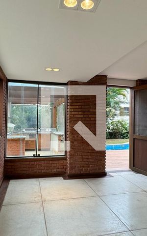 Casa de condomínio para alugar com 450m², 4 quartos e 6 vagasÁrea comum