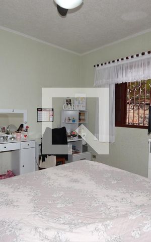 Casa à venda com 427m², 5 quartos e 4 vagasQuarto 3