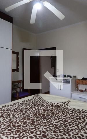 Casa à venda com 427m², 5 quartos e 4 vagasSuite 1 Casa 2