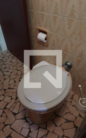 Casa à venda com 427m², 5 quartos e 4 vagasBanheiro Social Casa 2