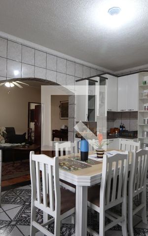 Casa à venda com 427m², 5 quartos e 4 vagasCozinha Casa 2