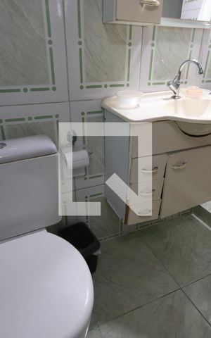 Casa à venda com 427m², 5 quartos e 4 vagasBanheiro da Suíte 2 Casa 2