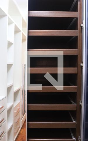 Casa à venda com 189m², 3 quartos e 2 vagasSuíte Closet