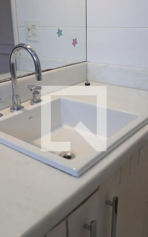 Casa à venda com 189m², 3 quartos e 2 vagasBanheiro Social