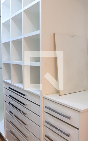 Casa à venda com 189m², 3 quartos e 2 vagasSuíte Closet