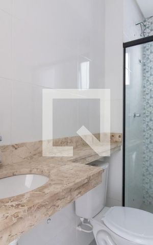 Apartamento à venda com 52m², 2 quartos e 1 vaga Apartamento à venda com 52m², 2 quartos e 1 vagaBanheiro