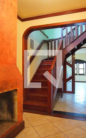 Casa à venda com 267m², 5 quartos e 6 vagasCorredor