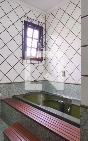 Casa à venda com 267m², 5 quartos e 6 vagasBanheiro Corredor
