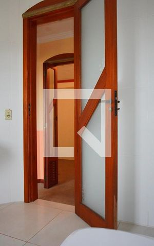 Casa à venda com 267m², 5 quartos e 6 vagasBanheiro da Suíte