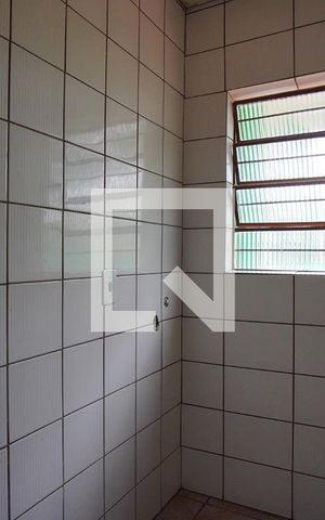 Casa à venda com 267m², 5 quartos e 6 vagasCozinha - Despensa